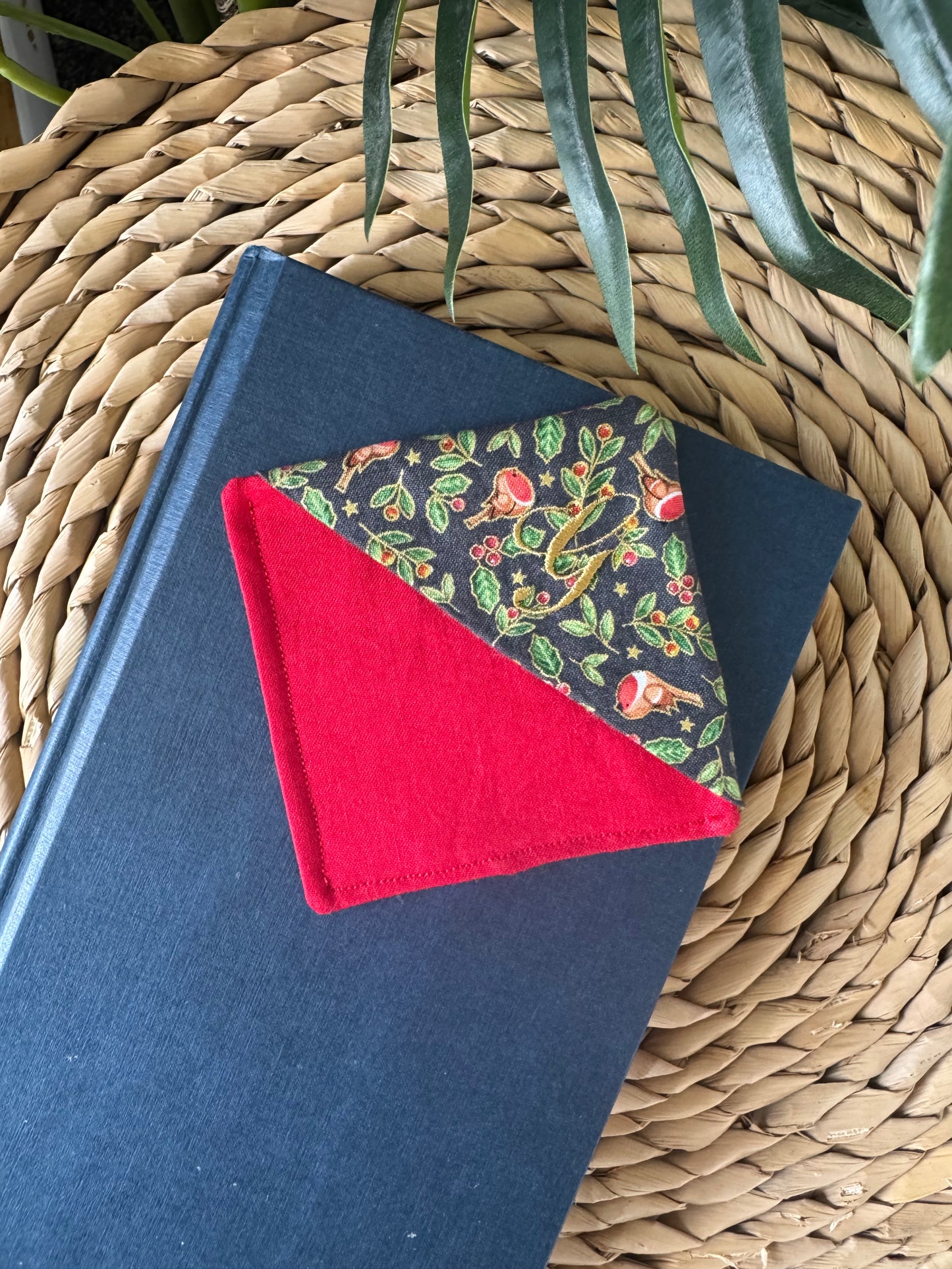 Personalised Christmas Robin Corner Bookmark